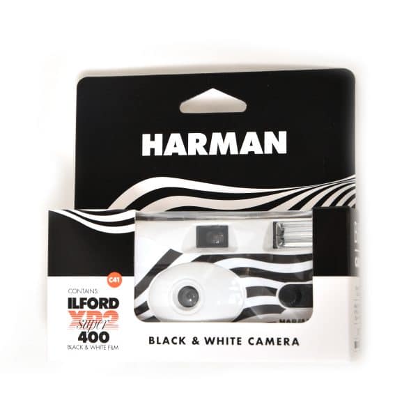 Appareil jetable noir et blanc